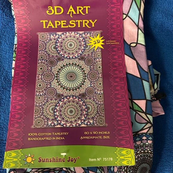 Gypsy Rose Other - Sunshine Joy Tapestry 3 D ART. BL/RD12